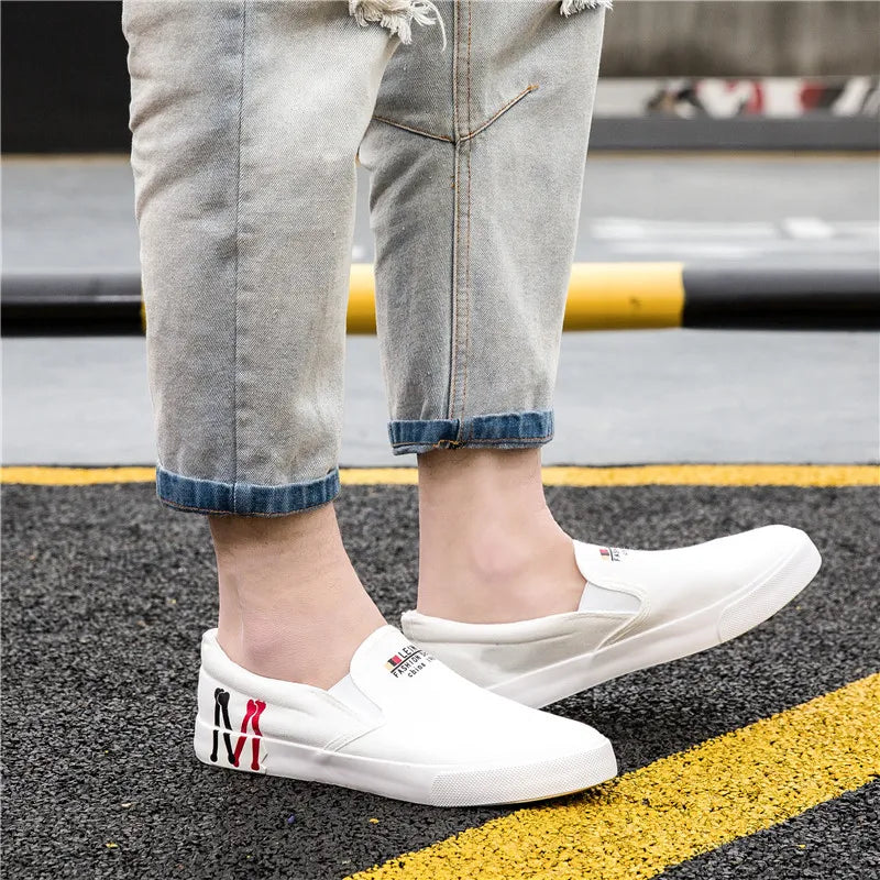 2026 Spring New Men's Shoes Plus Size 39-47 Casual Sneakers White Canvas Shoes Boys Sport Sneakers Comfortable Men Loafers