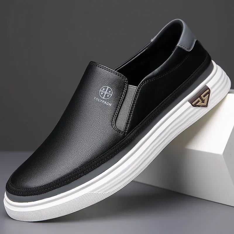 New Summer Fashionable and Comfortable Mens Versatile White Shoe Brand Genuine Leather Breathable Soft Soled Cowhide Board Shoes