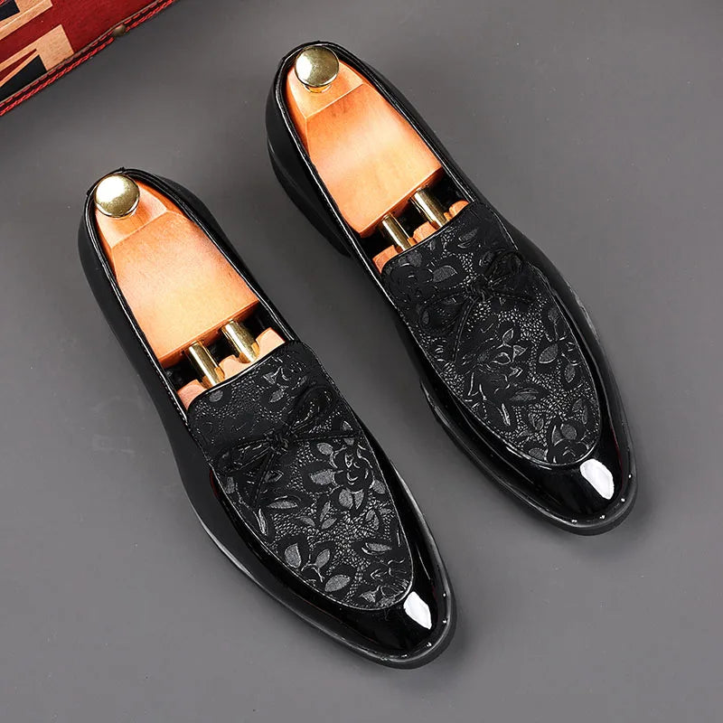 Fashion Men's Black Metal Button Patent Leather Oxford Flats Casual Shoes Male Homecoming Wedding Dress Zapatillas Hombre