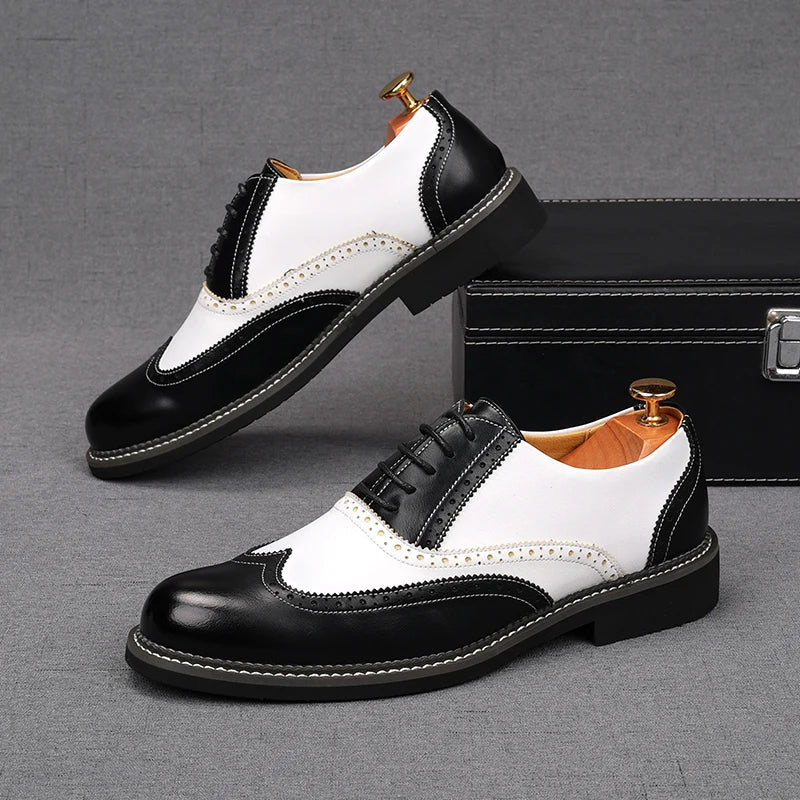 Fashion New Men's Black White Mixed Patent Leather Oxford Flats Brogues Shoes Male Homecoming Wedding Dress Zapatillas Hombre