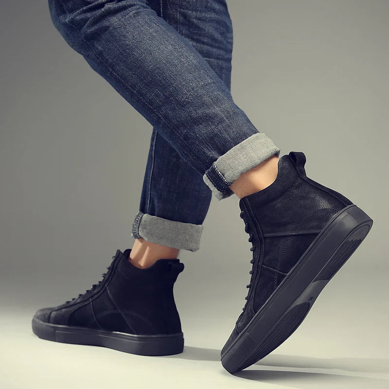 High Quality Men Snow Boots Winter Plush Warm Mens Lace-Up Ankle Boots Luxury Brand Non-slip Male Sneakers Genuine Leather Botas