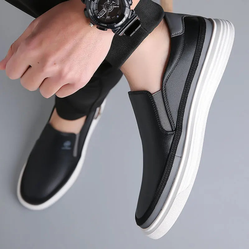 New Summer Fashionable and Comfortable Mens Versatile White Shoe Brand Genuine Leather Breathable Soft Soled Cowhide Board Shoes