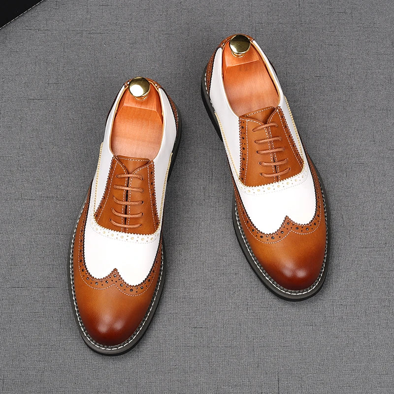 Fashion New Men's Black White Mixed Patent Leather Oxford Flats Brogues Shoes Male Homecoming Wedding Dress Zapatillas Hombre