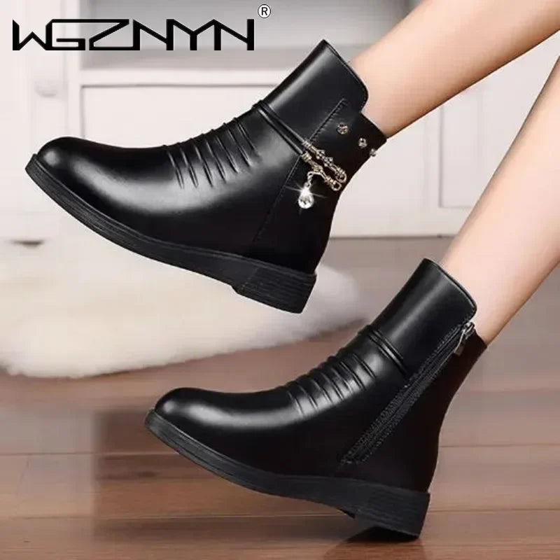 Solid Black NEW Women Luxury Brand Designer Snow Boots Metal Classic Furry Winter Warm Shoes Female Ankle Boot Women Botas Mujer