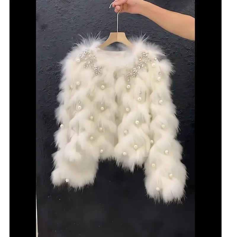 2025 Women Pearl Embellished Wool Blend Coat Faux Fur Trim Jacket Winter Luxury Tweed Overcoat