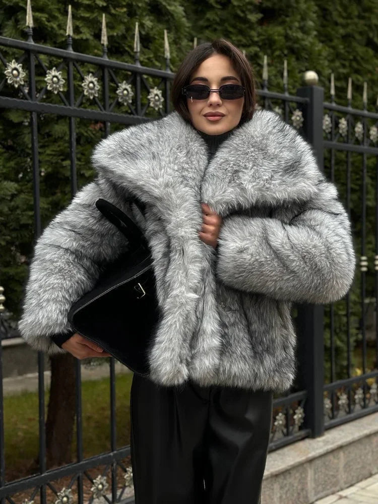 Grey Lapel Short Overcoat Lady Casual Turndown Collar Long Sleeves Comfortable Loose Faux Fur Coat Winter Vacation Street Wear