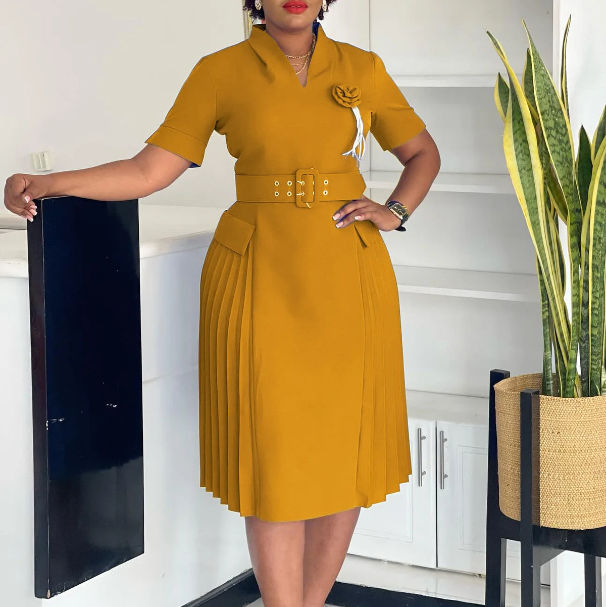 Elegant V-neck Solid Color Plus Size Pleated High-Waisted Dress for Women Fashionable 2025 A-Line Midi Dress