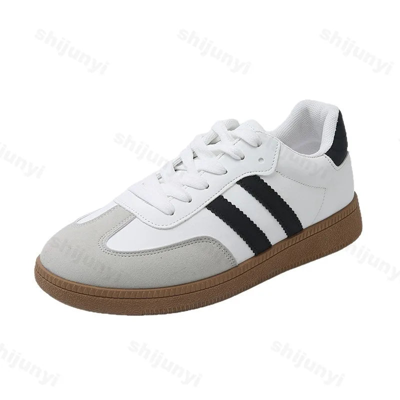 Autumn Women Casual Sports Shoes 2026 Comfortable Non Slip Outdoor Casual Shoes Soft Sole Retro Female Sneakers Zapatos Mujer
