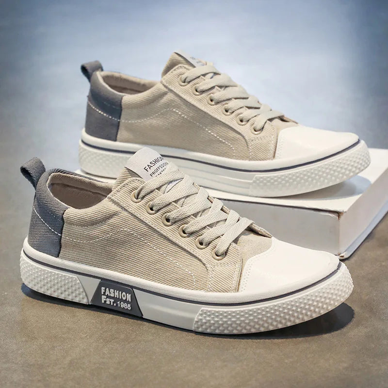 Spring Men's Canvas Shoes Slip On Flat Outdoor Men Sneakers Lightweight Driving Loafers Breathable Male Casual Canvas Shoes