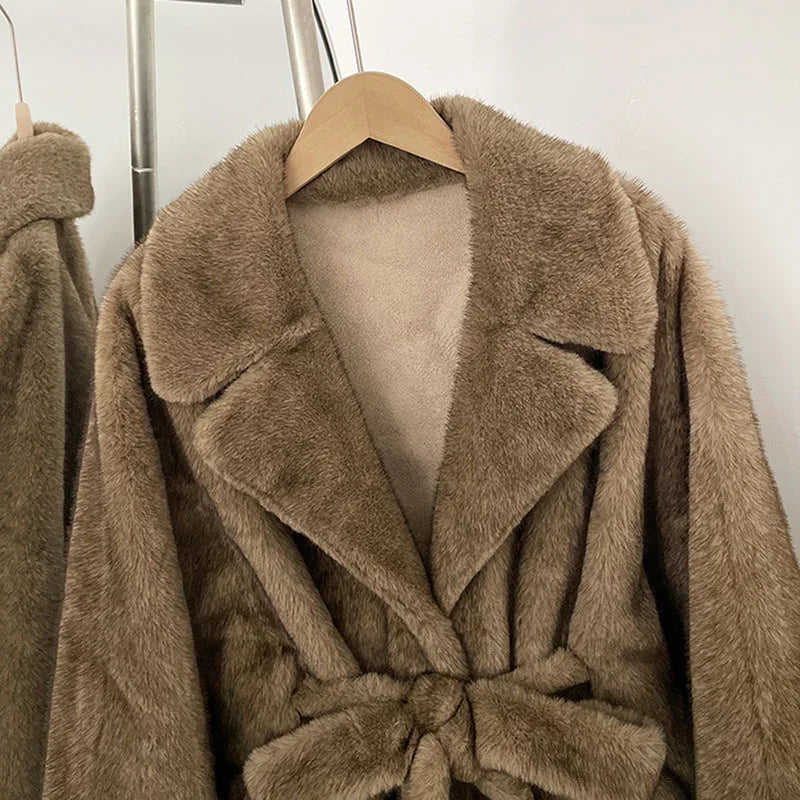 DEAT 2026 Autumn Winter New Faux Fox Fur Batwing Sleeve Coat For Women High-end Elegant Lace-up Waist Jacket Female 11A05803